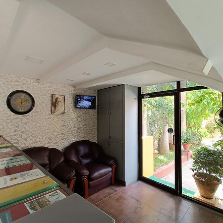 Poppys Olive De' Villa Auroville Exterior foto