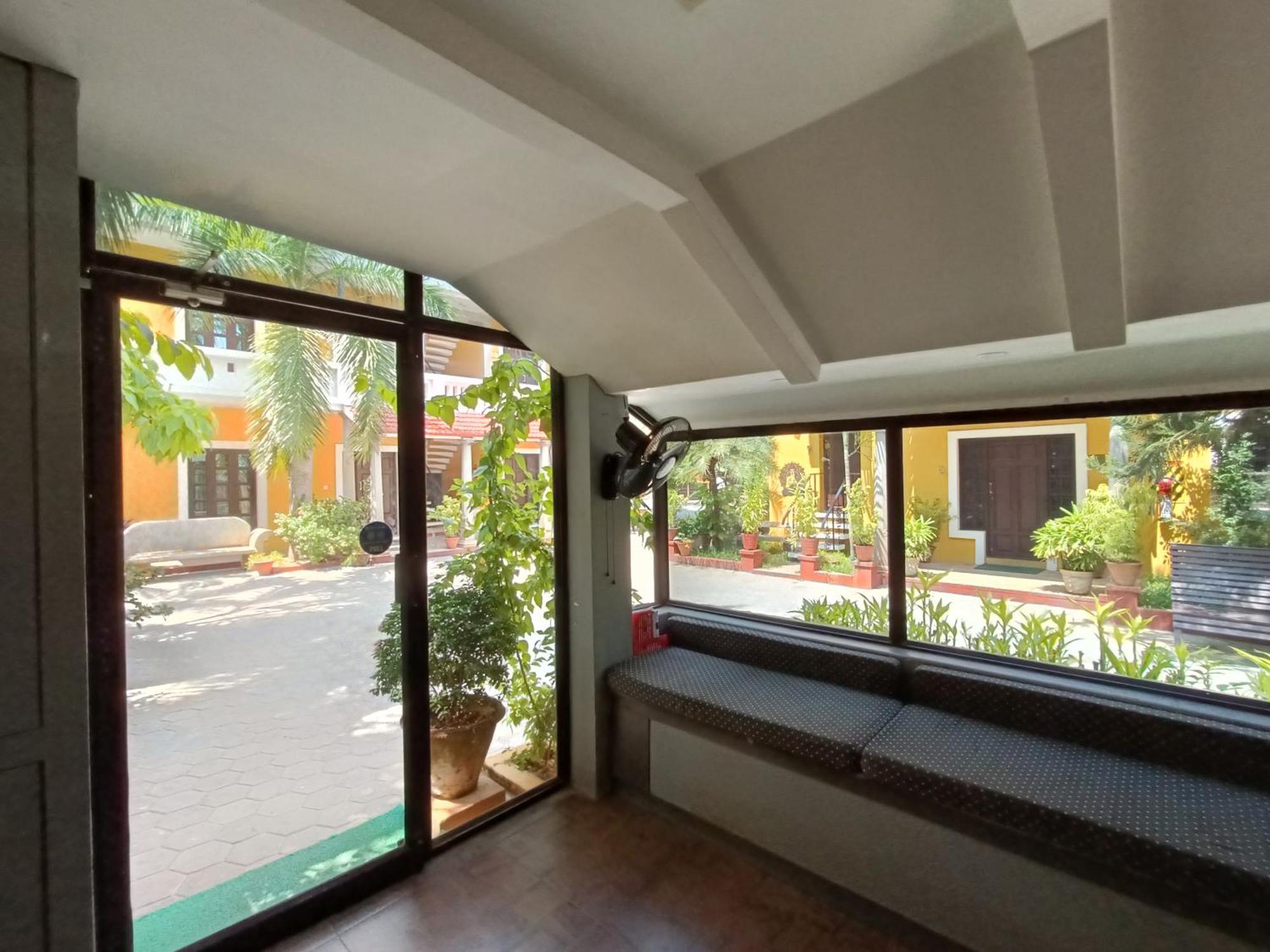 Poppys Olive De' Villa Auroville Exterior foto